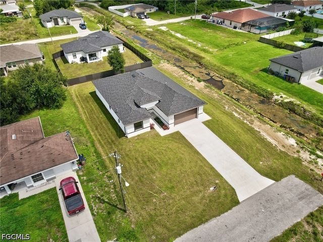 3900 25th ST SW, Lehigh Acres, FL 33976