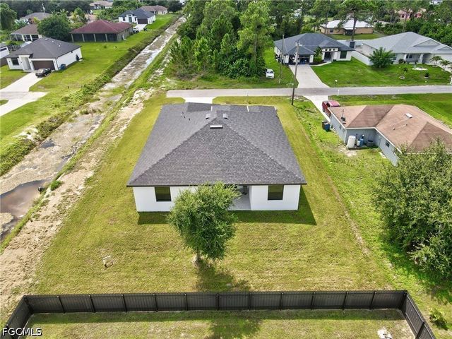 3900 25th ST SW, Lehigh Acres, FL 33976
