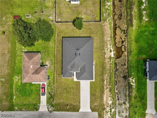 3900 25th ST SW, Lehigh Acres, FL 33976