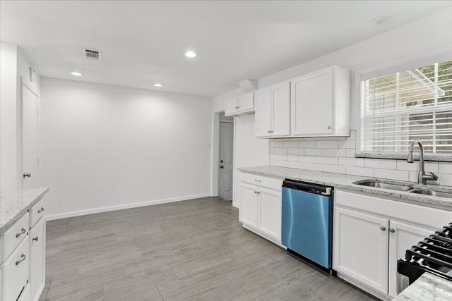 408 N Gowdy Street, Whitewright, TX 75491