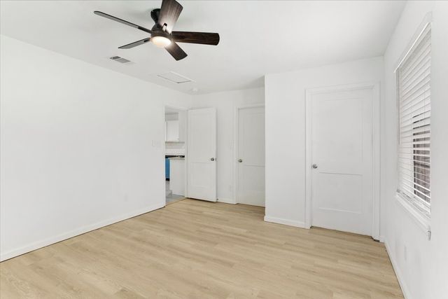 408 N Gowdy Street, Whitewright, TX 75491