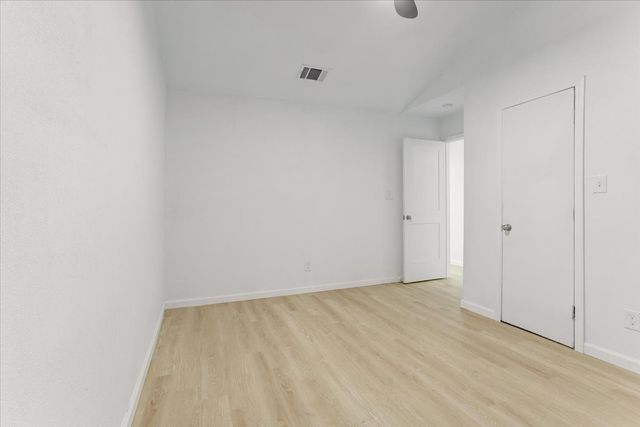 408 N Gowdy Street, Whitewright, TX 75491