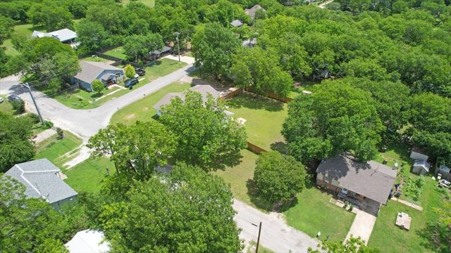 408 N Gowdy Street, Whitewright, TX 75491
