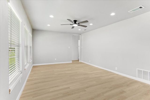 408 N Gowdy Street, Whitewright, TX 75491
