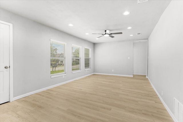 408 N Gowdy Street, Whitewright, TX 75491