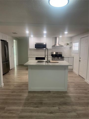 8315 N 14TH STREET, Tampa, FL 33604