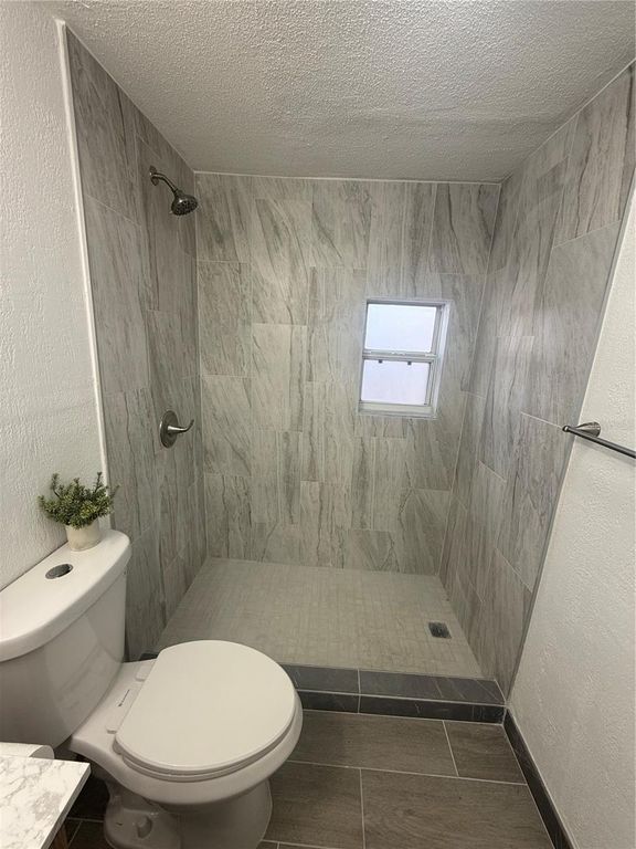 Image 21 of property listing at 8315 N 14TH STREET, Tampa, FL 33604