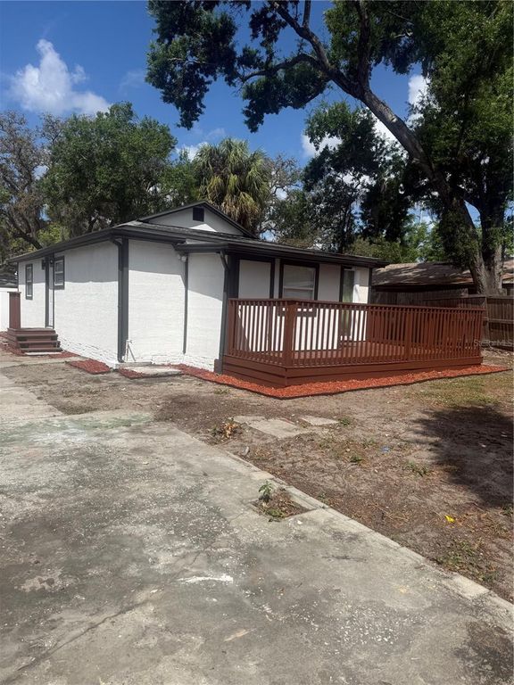 Image 26 of property listing at 8315 N 14TH STREET, Tampa, FL 33604