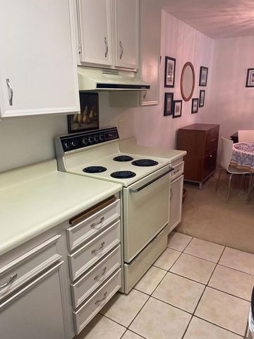 2820 N Arcadia Court 111, Palm Springs, CA 92262
