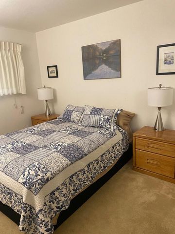 2820 N Arcadia Court 111, Palm Springs, CA 92262