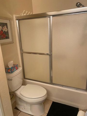 2820 N Arcadia Court 111, Palm Springs, CA 92262