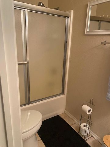 2820 N Arcadia Court 111, Palm Springs, CA 92262