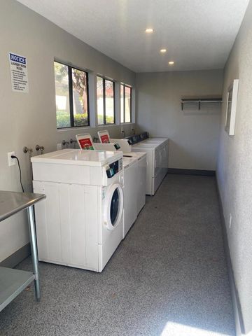 2820 N Arcadia Court 111, Palm Springs, CA 92262