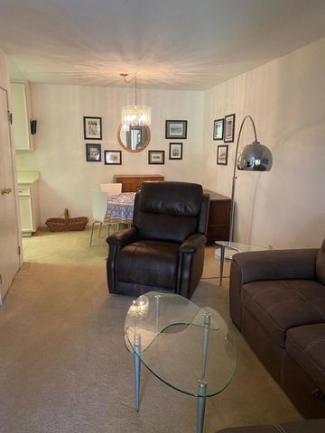 2820 N Arcadia Court 111, Palm Springs, CA 92262