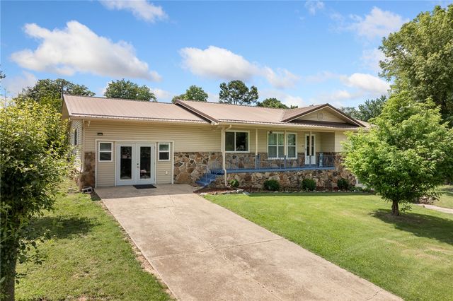 106 Cardinal Street, Harrison, AR 72601