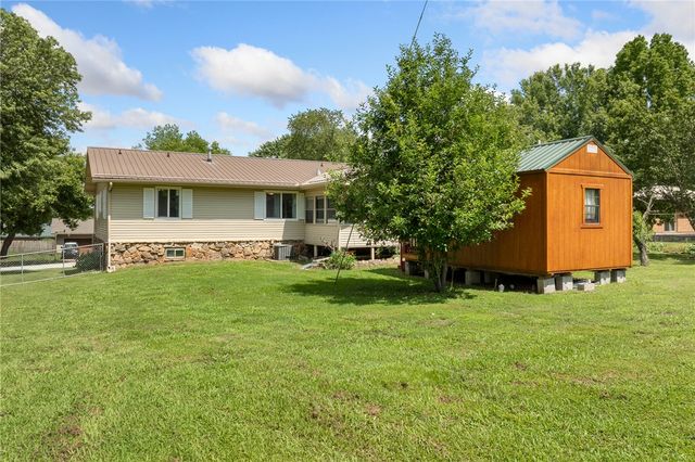 106 Cardinal Street, Harrison, AR 72601