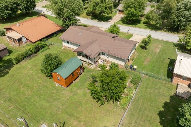 106 Cardinal Street, Harrison, AR 72601