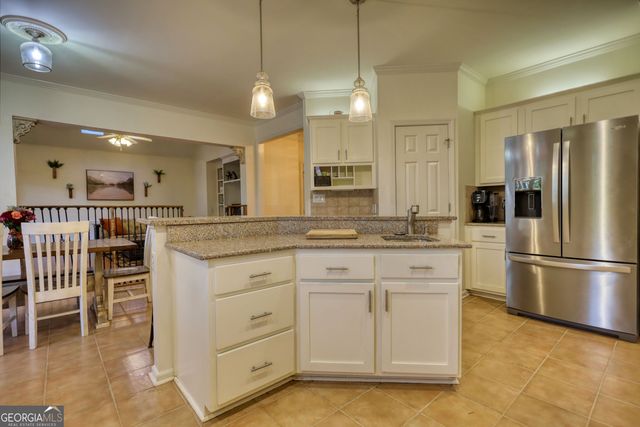 270 Highview Trace, Fayetteville, GA 30215