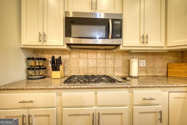 270 Highview Trace, Fayetteville, GA 30215