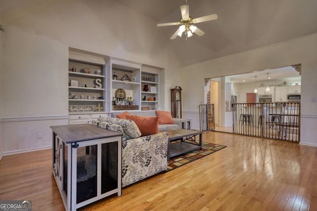 270 Highview Trace, Fayetteville, GA 30215