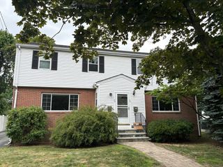 75 Marathon 75, Arlington, MA 02474