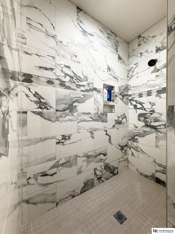 7900 Ponce Drive, Lincoln, NE 68516