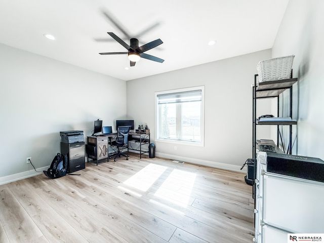 7900 Ponce Drive, Lincoln, NE 68516