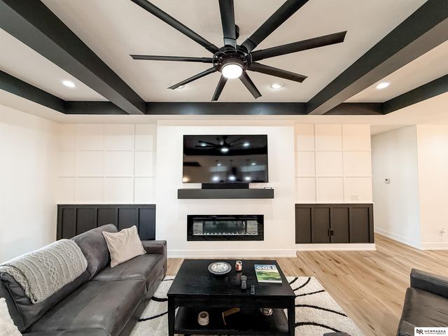 7900 Ponce Drive, Lincoln, NE 68516