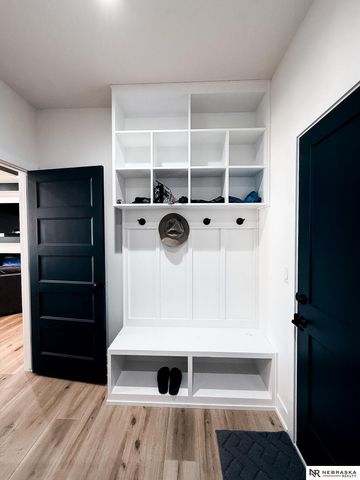 7900 Ponce Drive, Lincoln, NE 68516