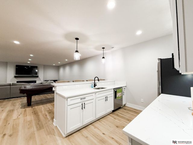 7900 Ponce Drive, Lincoln, NE 68516