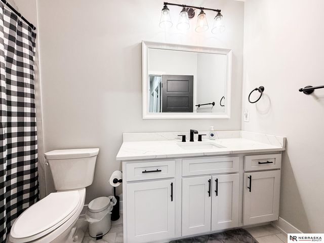 7900 Ponce Drive, Lincoln, NE 68516