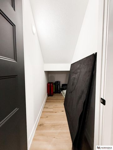 7900 Ponce Drive, Lincoln, NE 68516