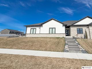 7900 Ponce Drive, Lincoln, NE 68516