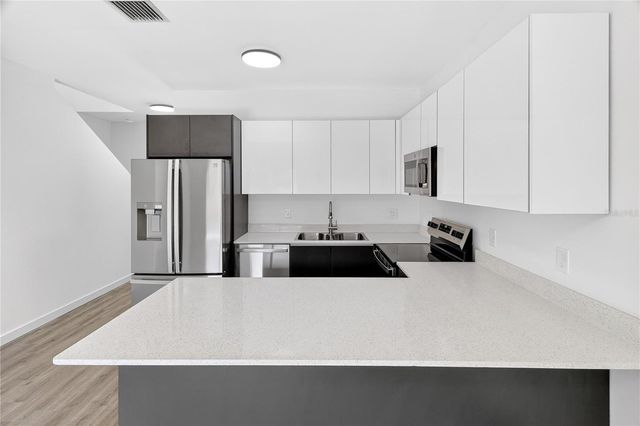 1611 NW 29TH ROAD 3, Gainesville, FL 32605