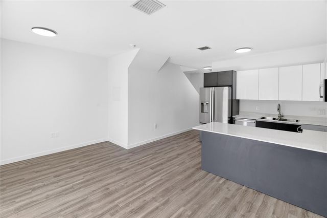 1611 NW 29TH ROAD 3, Gainesville, FL 32605