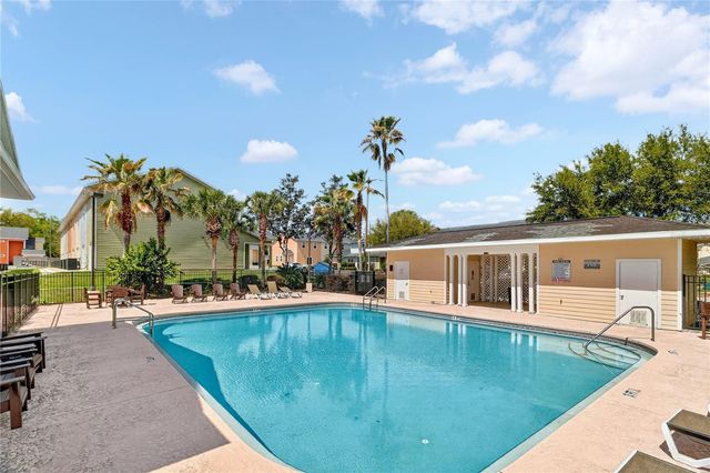 1611 NW 29TH ROAD 3, Gainesville, FL 32605