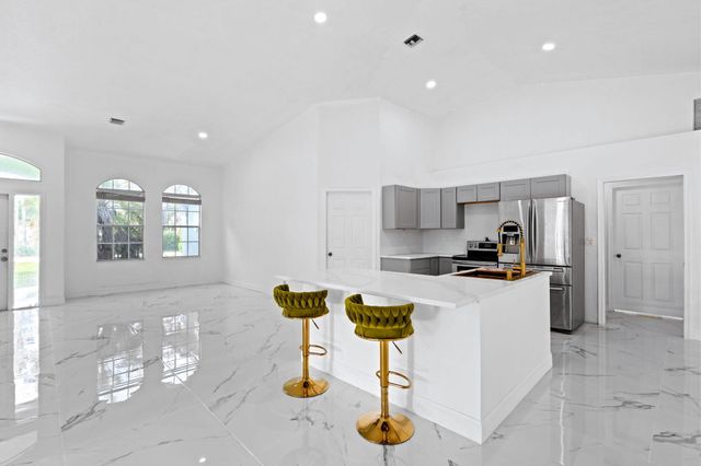 17645 N 77th Ln Lane N, The Acreage, FL 33470