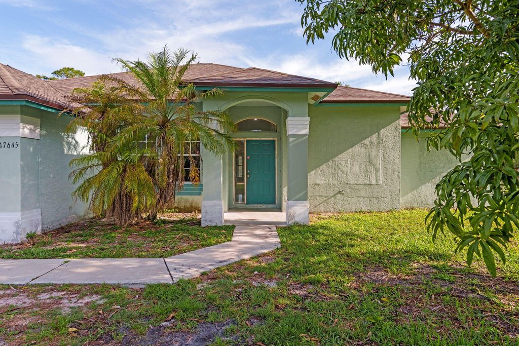 17645 N 77th Ln Lane N, The Acreage, FL 33470