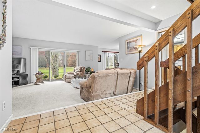 2111 Prestwick Drive 3A, Uniontown, OH 44685