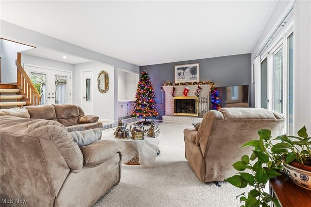 2111 Prestwick Drive 3A, Uniontown, OH 44685