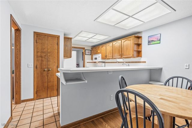 2111 Prestwick Drive 3A, Uniontown, OH 44685