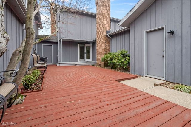 2111 Prestwick Drive 3A, Uniontown, OH 44685