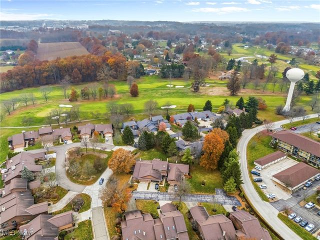 2111 Prestwick Drive 3A, Uniontown, OH 44685