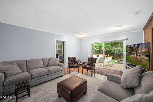 3658 Lauderdale Drive, Toledo, OH 43615