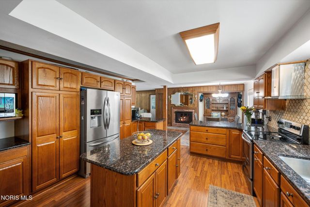 3658 Lauderdale Drive, Toledo, OH 43615