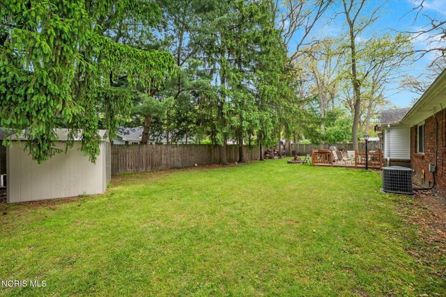 3658 Lauderdale Drive, Toledo, OH 43615