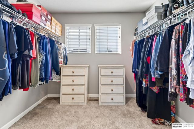 9561 S 183rd Avenue, Omaha, NE 68136