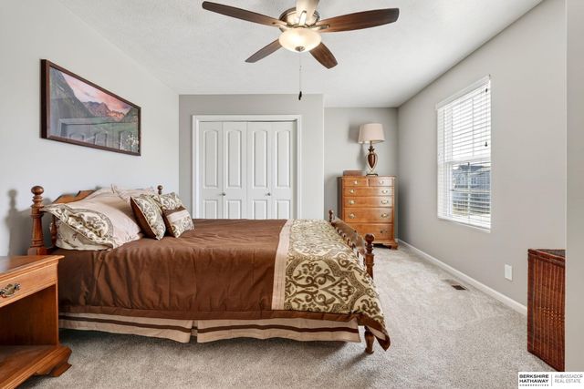 9561 S 183rd Avenue, Omaha, NE 68136