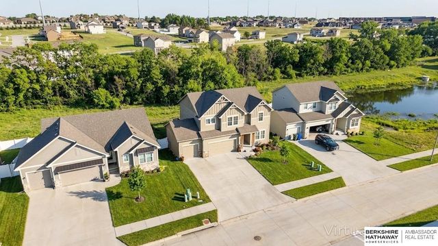 9561 S 183rd Avenue, Omaha, NE 68136