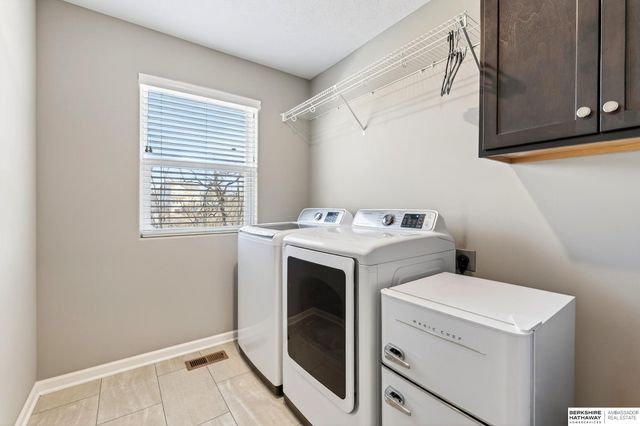 9561 S 183rd Avenue, Omaha, NE 68136